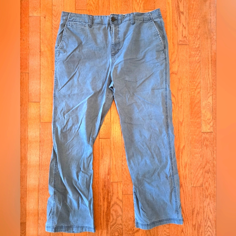 Old Navy Men's Light Blue Chinos